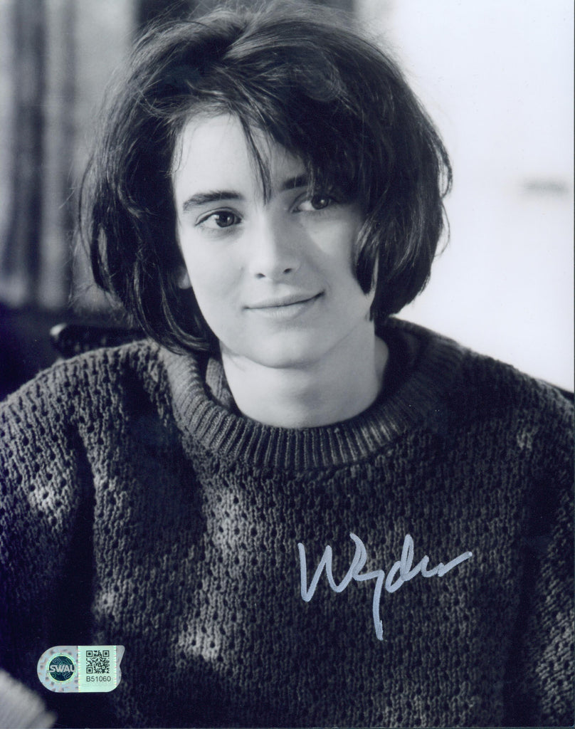 Winona Ryder Signed 8x10 Photo - SWAU Authenticated