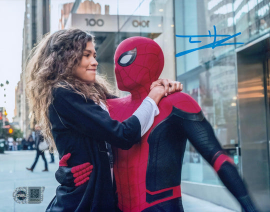Tom Holland Signed 8x10 Photo - SWAU Authenticated