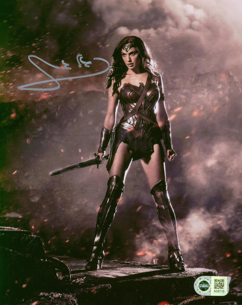 Gal Gadot Signed 8x10 Photo - SWAU Authenticated - SWAU