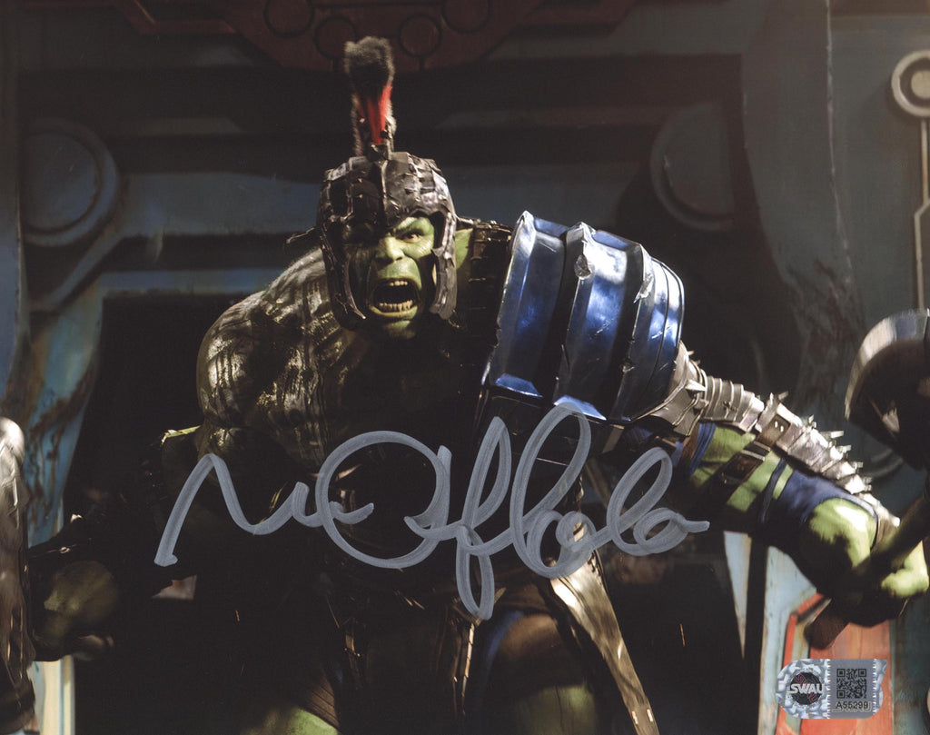 Mark Ruffalo Signed 8x10 Photo - SWAU Authenticated - SWAU